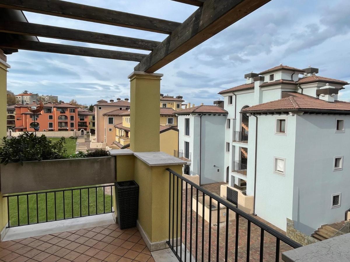 Apartment Claudia Muggia Exterior foto