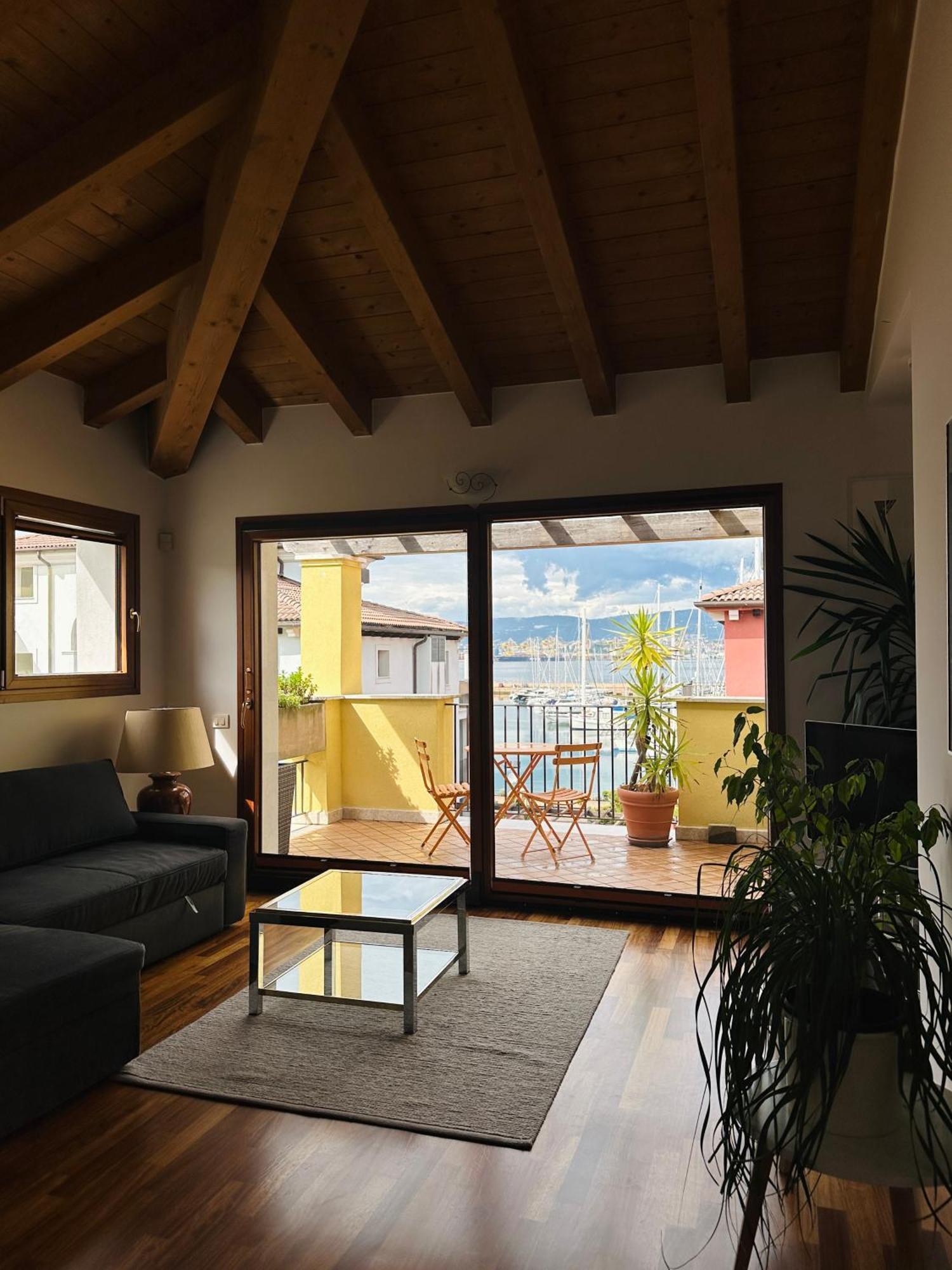 Apartment Claudia Muggia Exterior foto